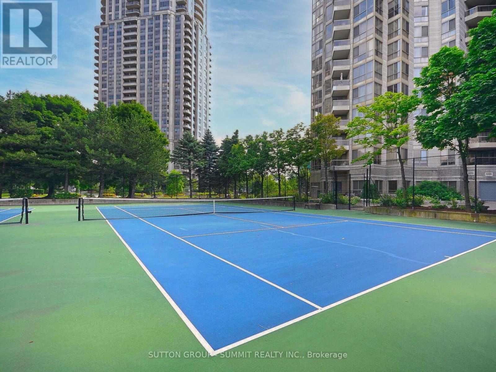 1507 - 55 Kingsbridge Garden Circle, Mississauga, ON - Outdoor With Facade