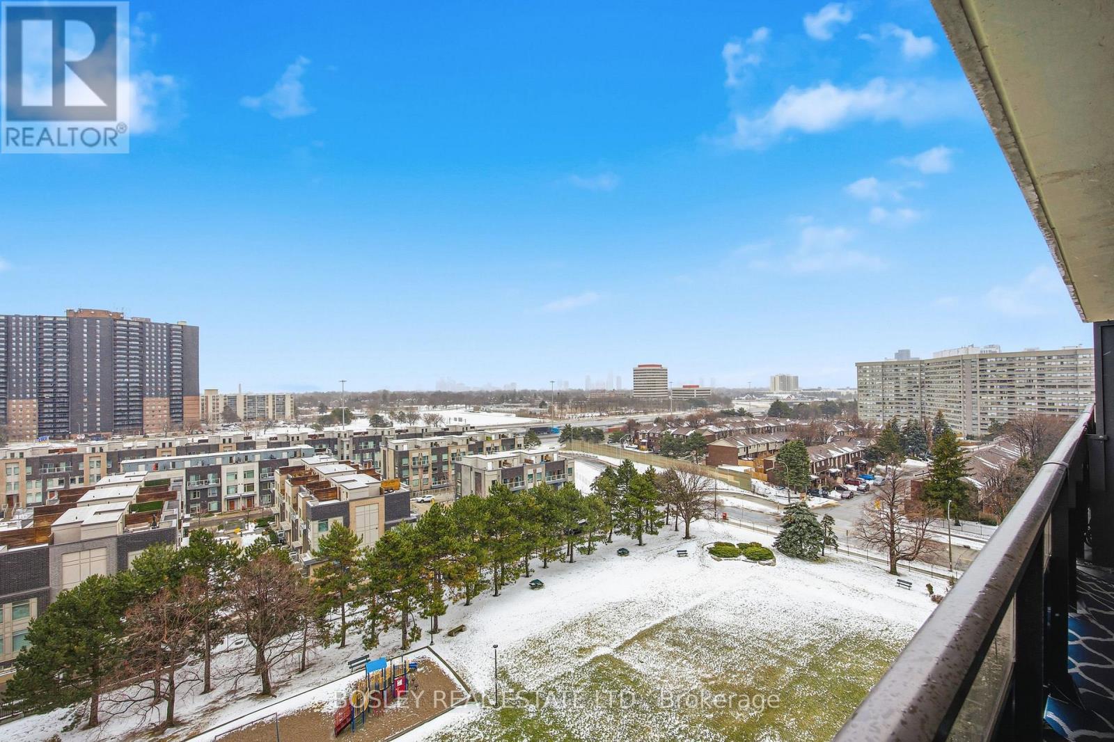 1008 - 511 The West Mall, Toronto, ON - Outdoor With View