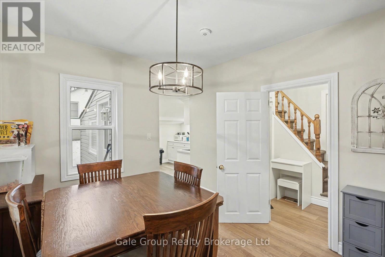 27 Oxford Street W, Blandford-Blenheim (Drumbo), ON - Indoor Photo Showing Dining Room
