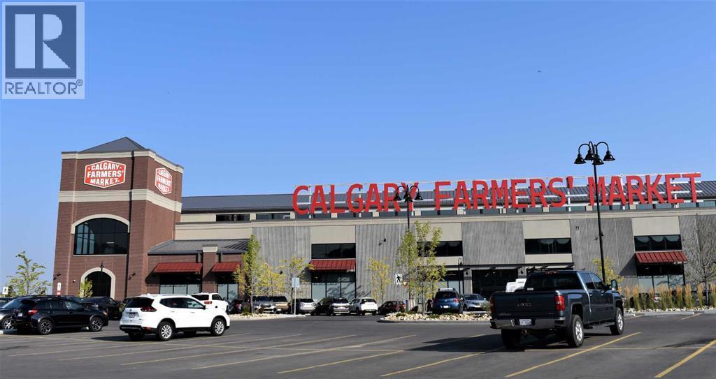 7616 34 Avenue Nw, Calgary, AB - Outdoor