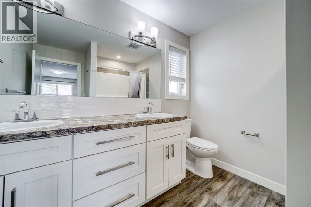 Master 5-Piece Ensuite - 203 1 Street, Shaughnessy, AB - Indoor Photo Showing Bathroom