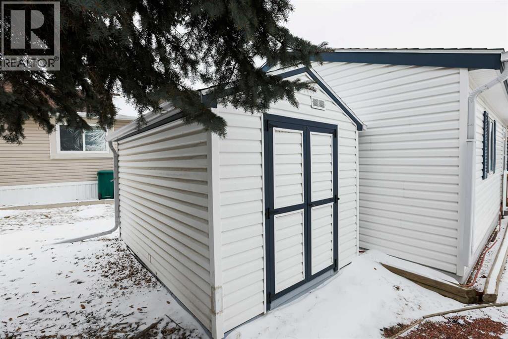 3217 31 Street S, Lethbridge, AB