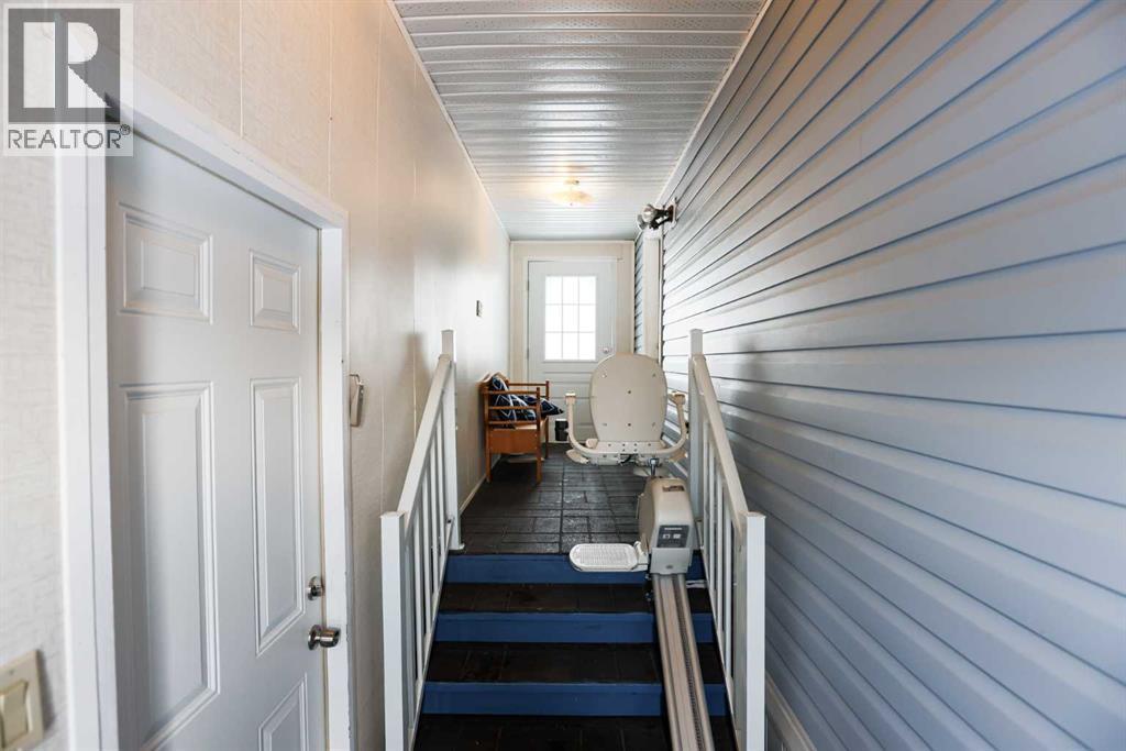 3217 31 Street S, Lethbridge, AB