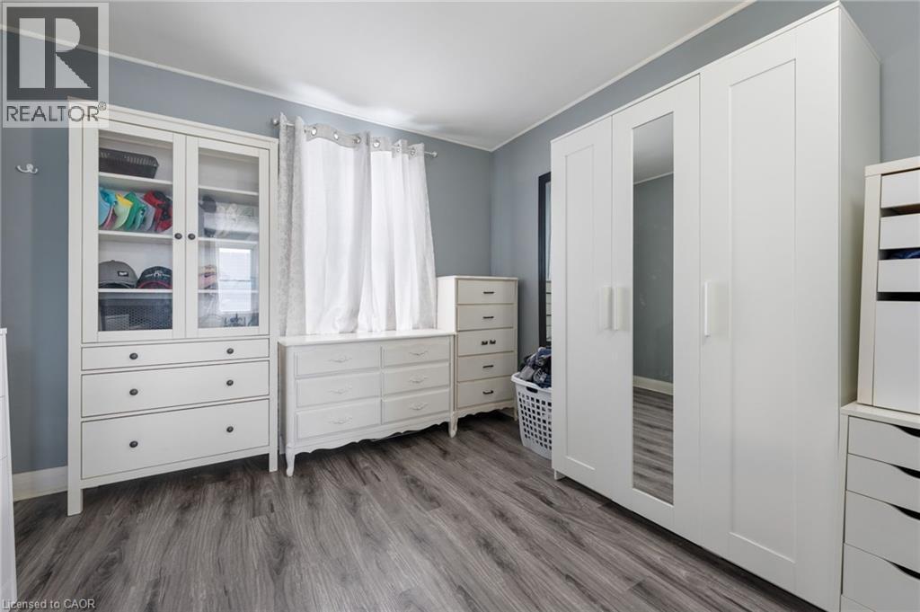 234 Head Street N, Simcoe, ON - Indoor Photo Showing Bedroom