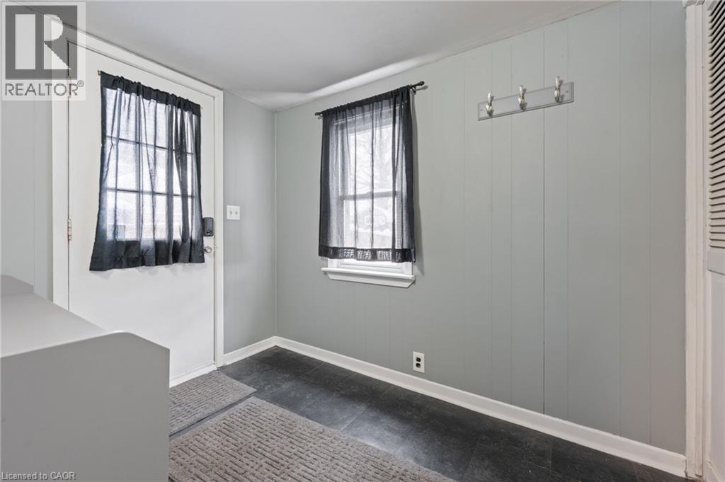 Doorway featuring baseboards - 234 Head Street N, Simcoe, ON - Indoor Photo Showing Other Room