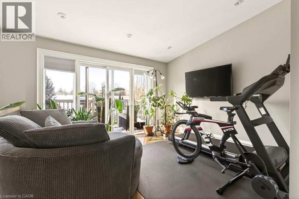 158 Ewen Road, Hamilton, ON - Indoor Photo Showing Gym Room