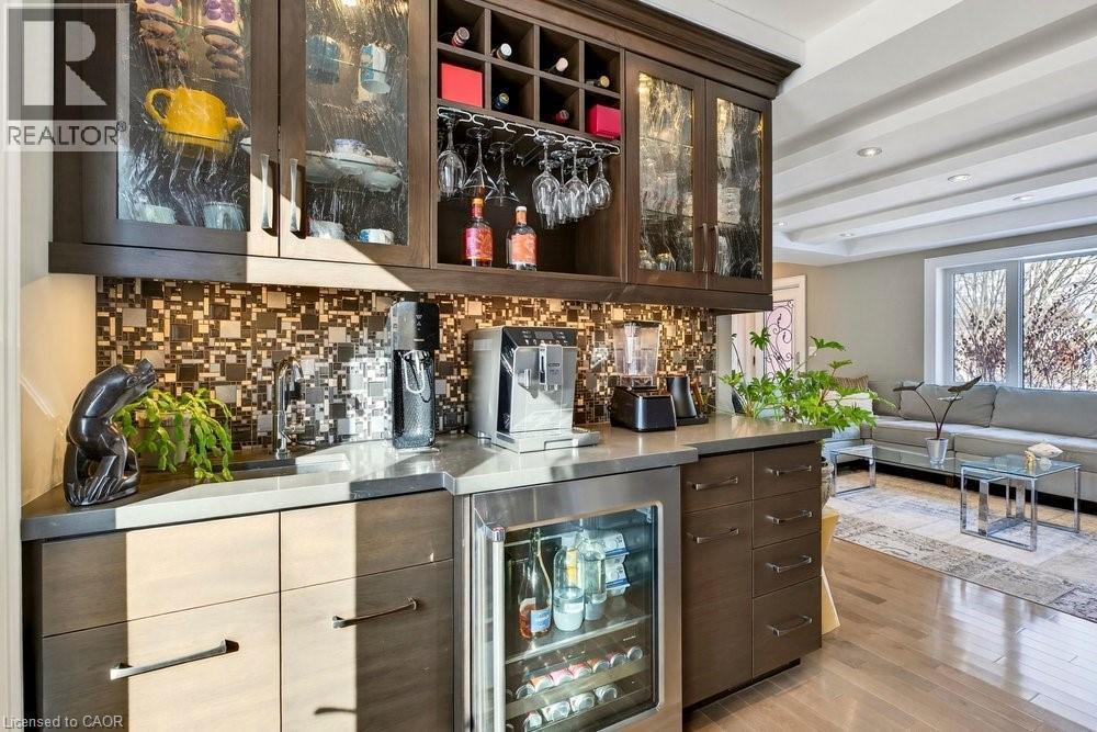 158 Ewen Road, Hamilton, ON - Indoor Photo Showing Other Room