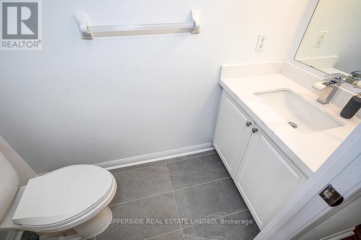 1134 - 5 Everson Drive, Toronto, ON - Indoor Photo Showing Bathroom