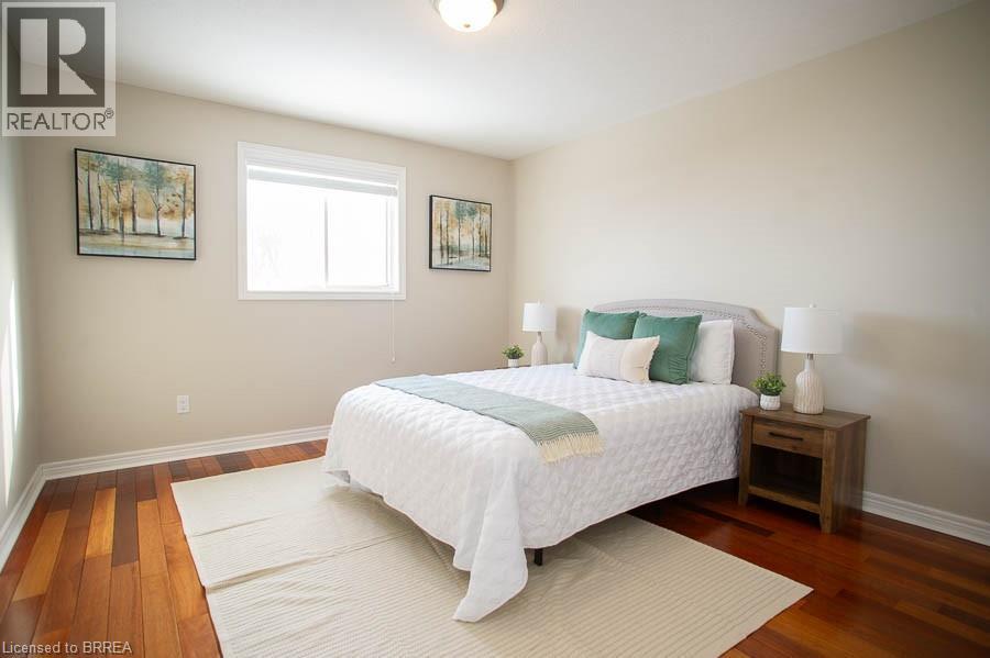 18 Gaal Court, Brantford, ON - Indoor Photo Showing Bedroom