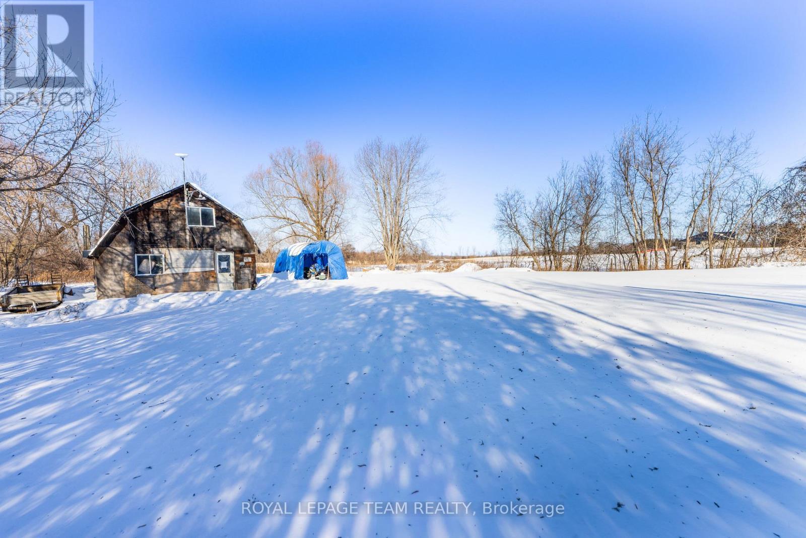 10549 Loughlin Ridge Road, North Dundas, ON