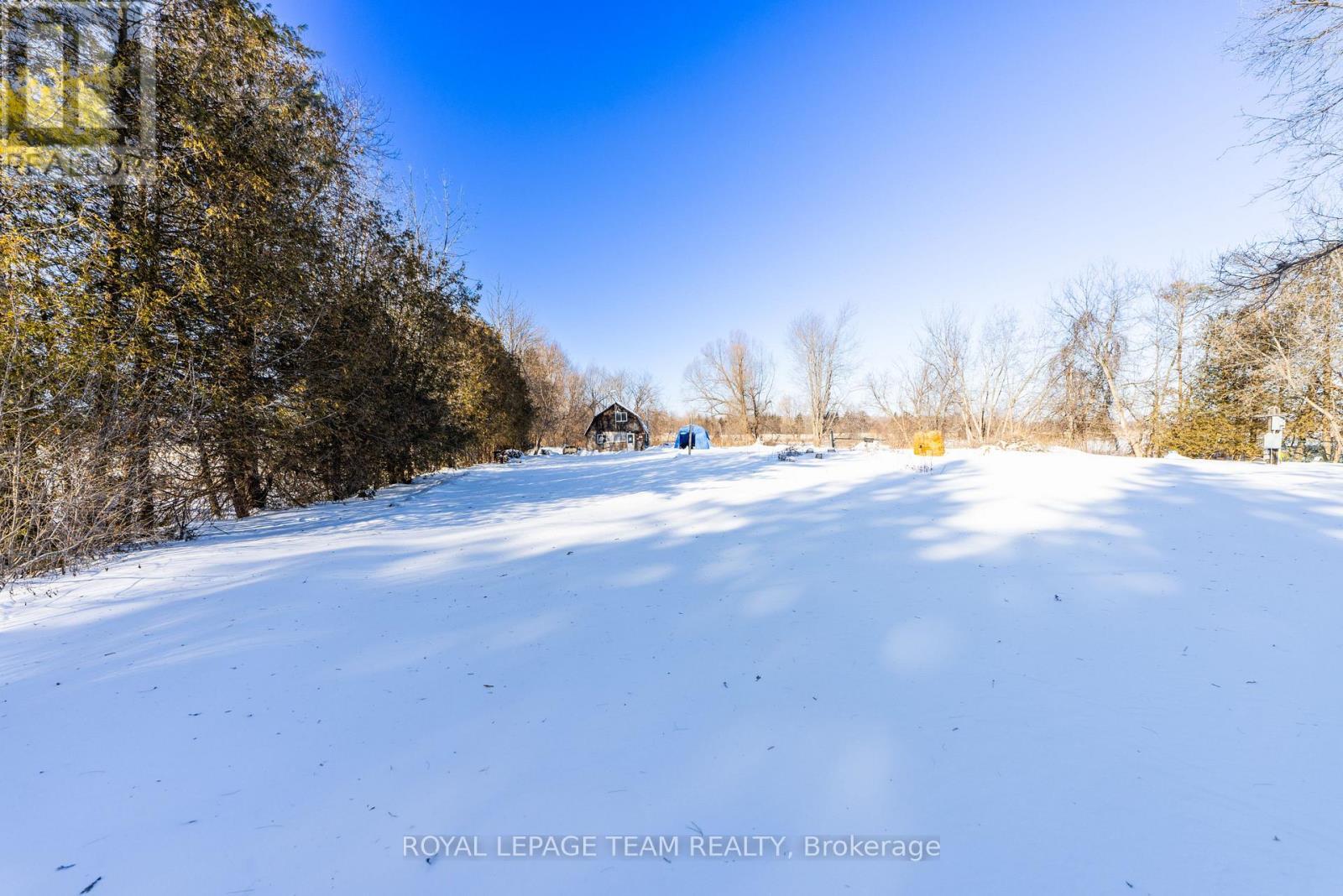 10549 Loughlin Ridge Road, North Dundas, ON