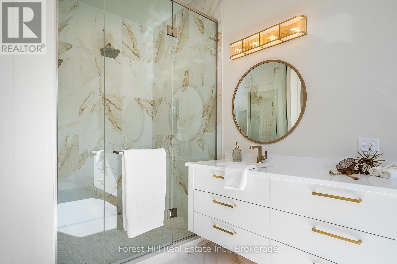 147 Blue Jay Crescent, Grey Highlands, ON - Indoor Photo Showing Bathroom