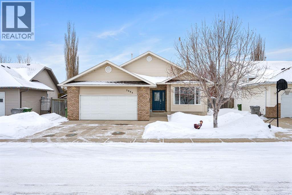 3904 63 Avenue, Lloydminster, AB - Outdoor With Facade
