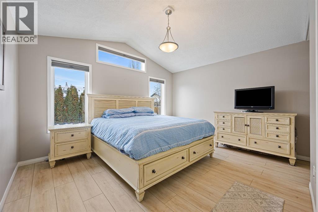 3904 63 Avenue, Lloydminster, AB - Indoor Photo Showing Bedroom
