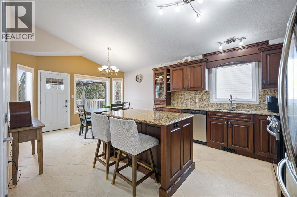 3904 63 Avenue, Lloydminster, AB - Indoor