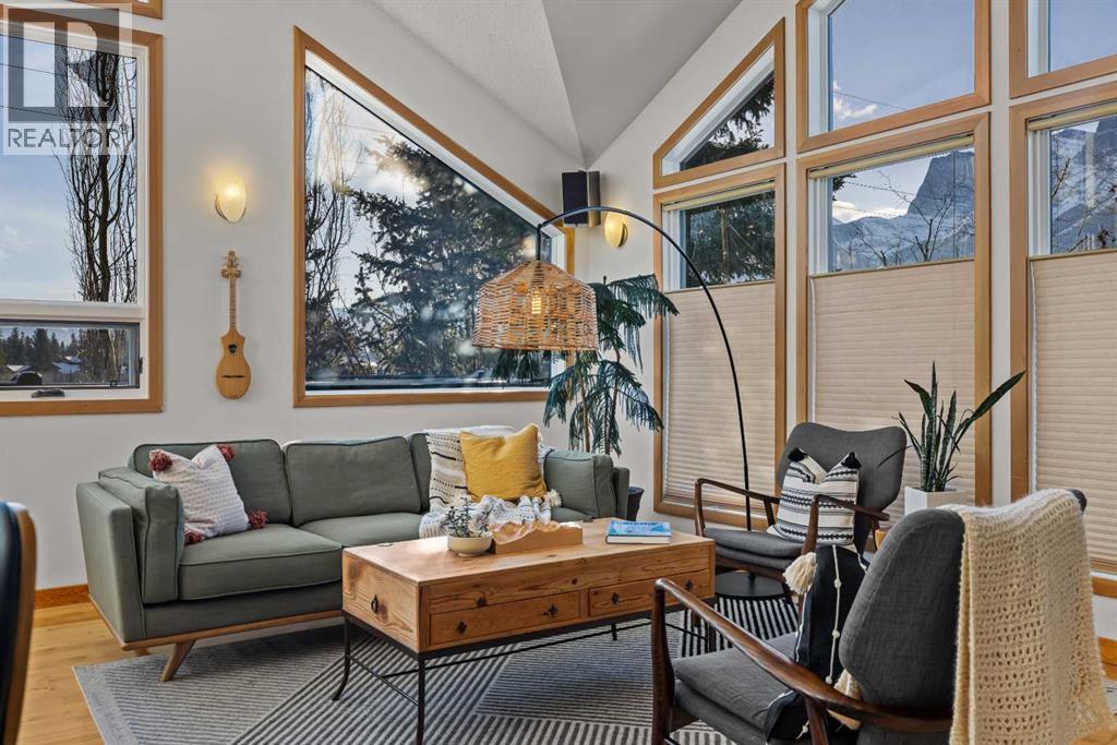 1712 11Th Avenue, Canmore, AB - Indoor