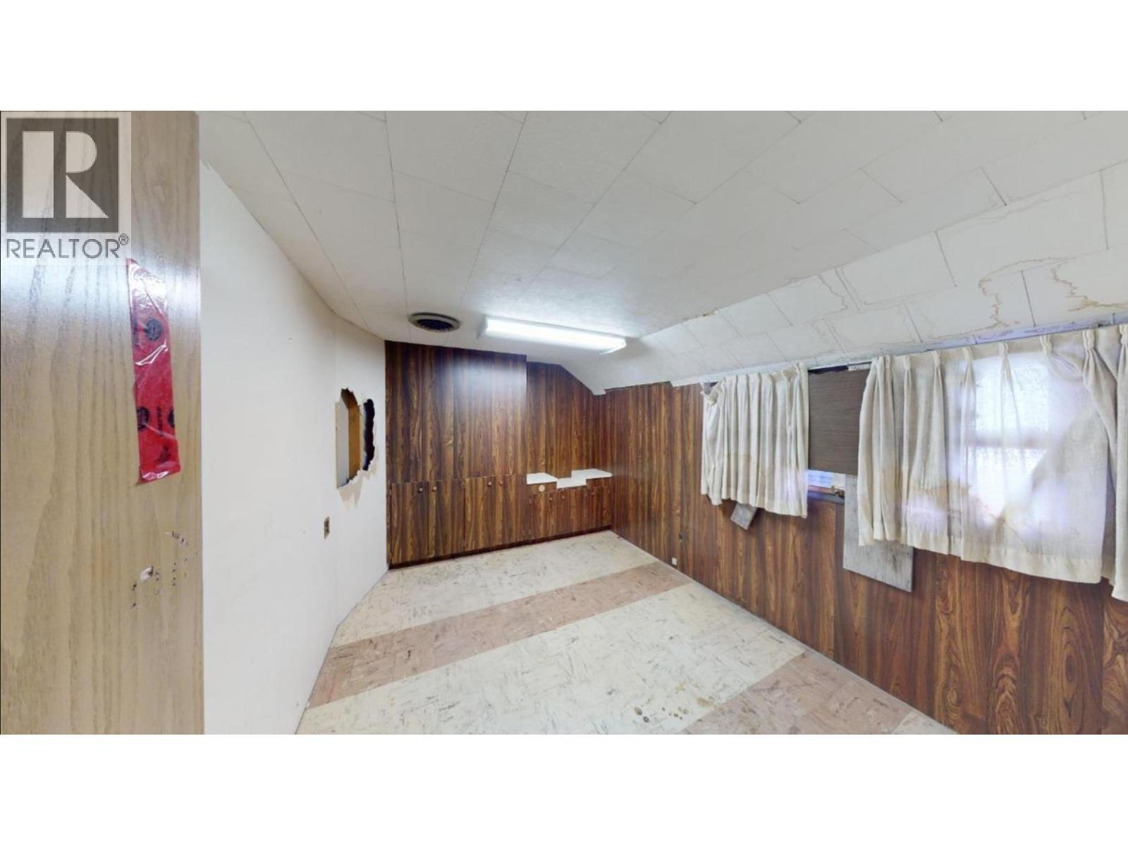 28 8Th Avenue S, Cranbrook, BC