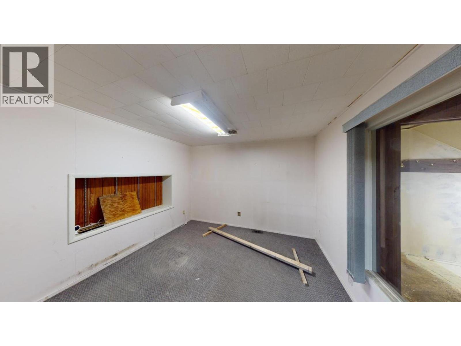 28 8Th Avenue S, Cranbrook, BC