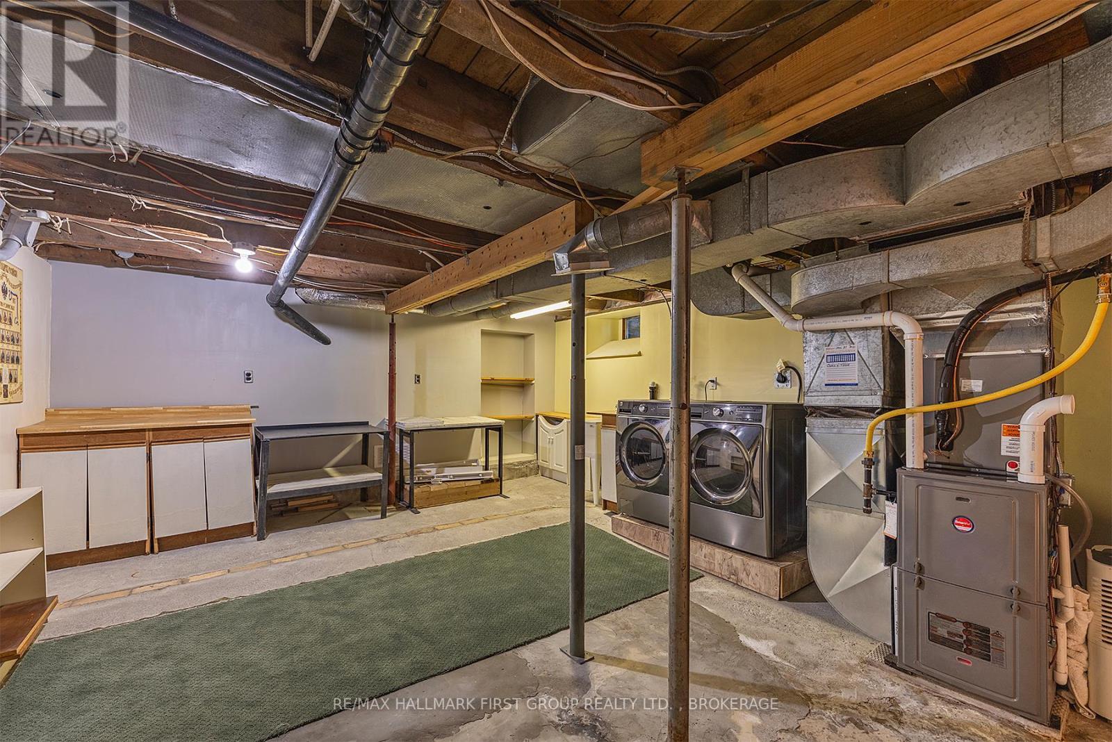 370 Stone Street S, Gananoque, ON - Indoor