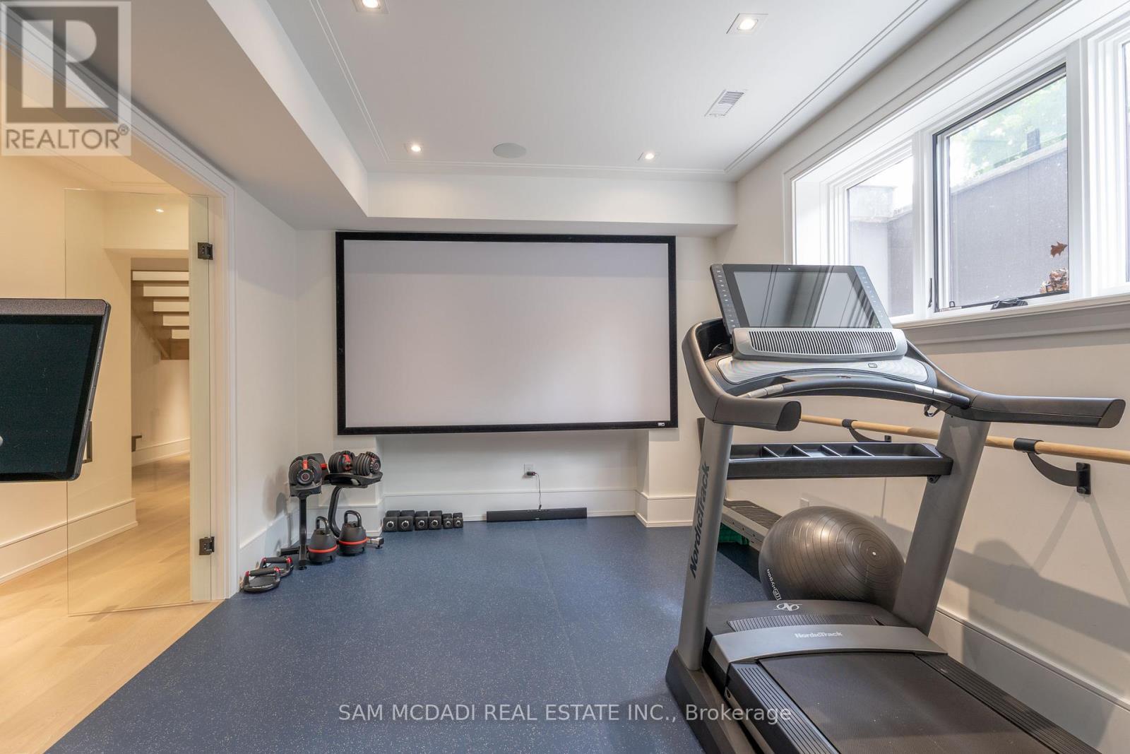 231 Wedgewood Drive, Oakville, ON - Indoor Photo Showing Gym Room