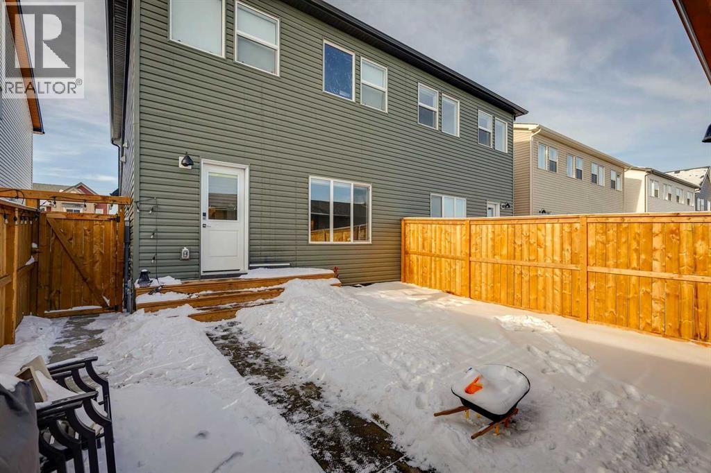 646 Rangeview Street Se, Calgary, AB - Outdoor With Exterior