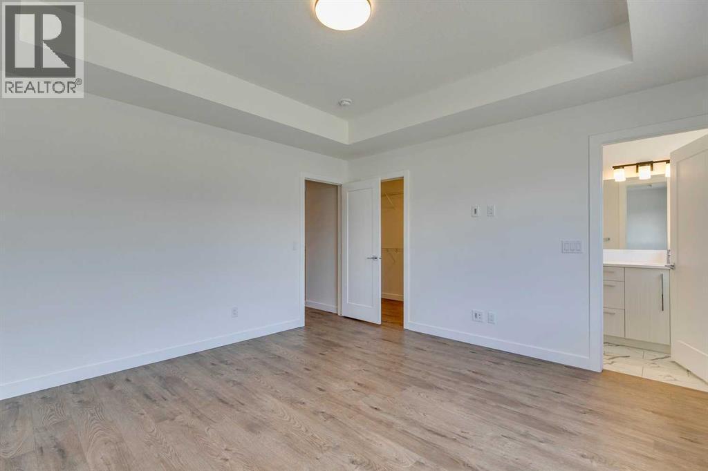 646 Rangeview Street Se, Calgary, AB - Indoor Photo Showing Other Room