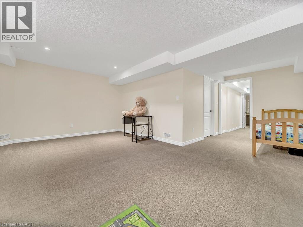 29 Amsterdam Crescent, Guelph, ON - Indoor