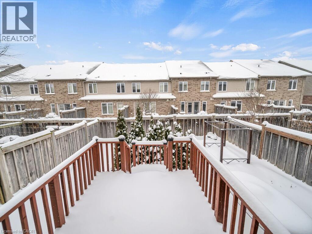 Wooden deck with a residential view - 29 Amsterdam Crescent, Guelph, ON - Outdoor With Exterior