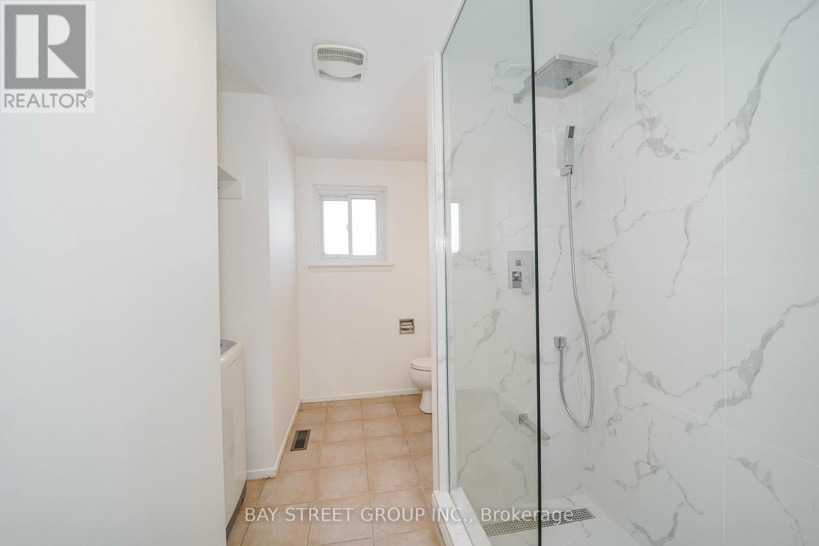 51 Bridley Drive, Toronto, ON - Indoor Photo Showing Bathroom
