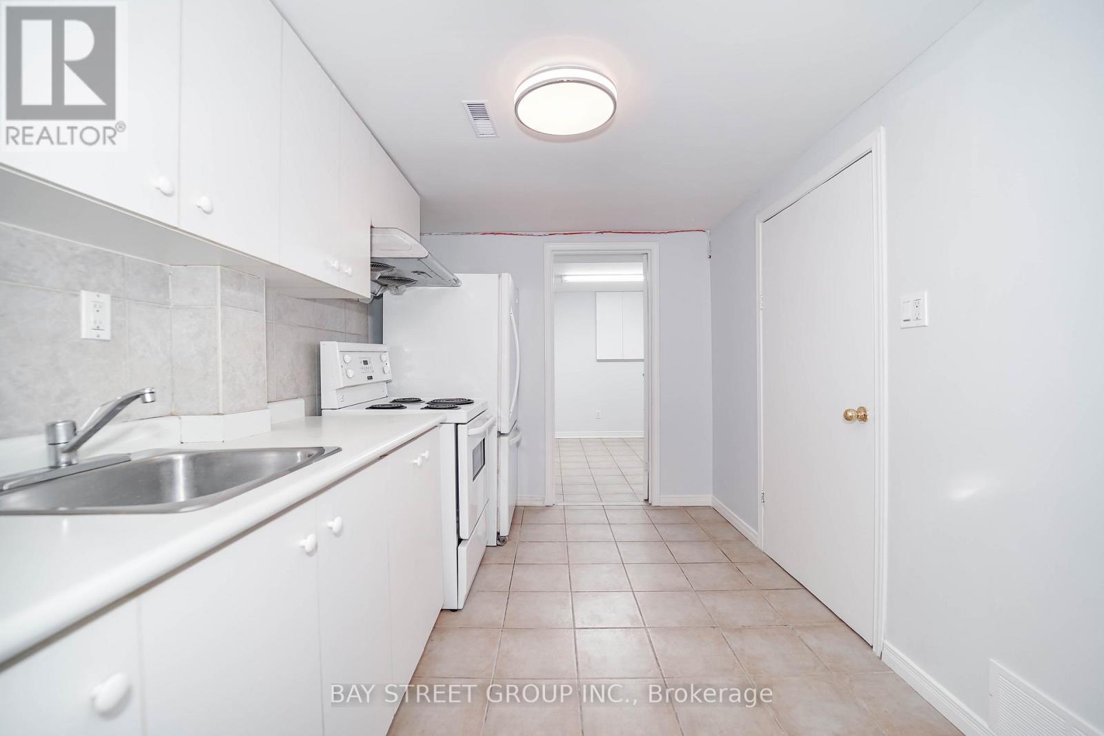 51 Bridley Drive, Toronto, ON - Indoor Photo Showing Kitchen