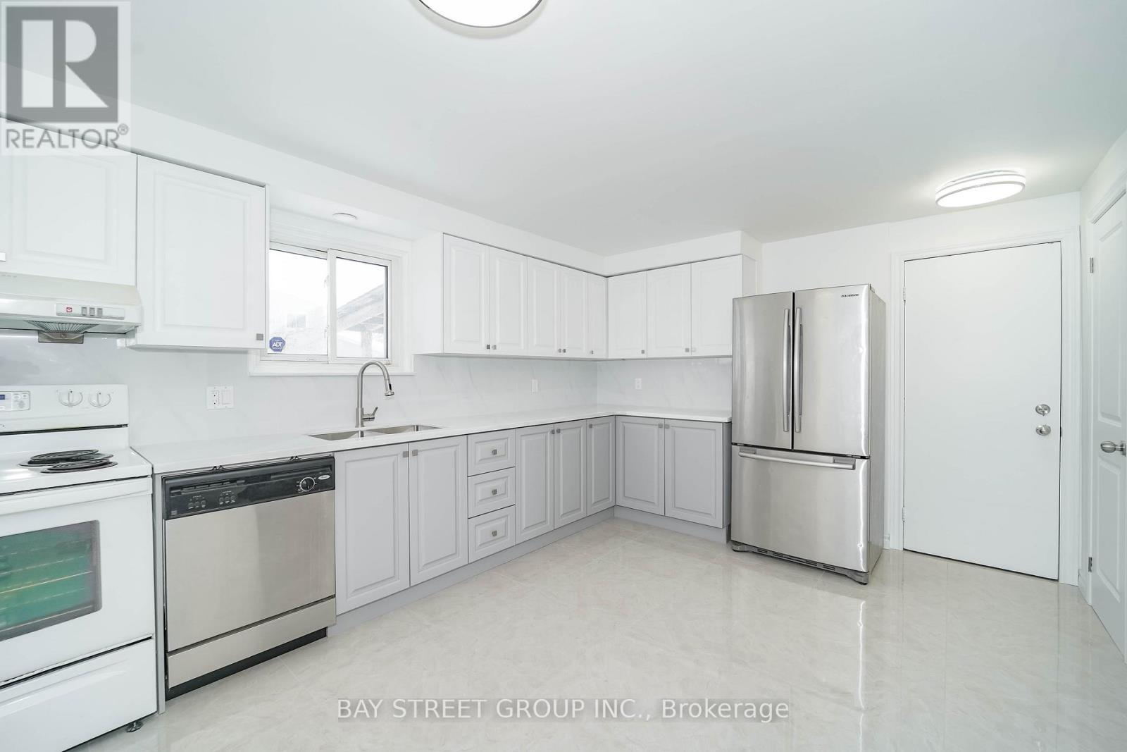 51 Bridley Drive, Toronto, ON - Indoor Photo Showing Kitchen