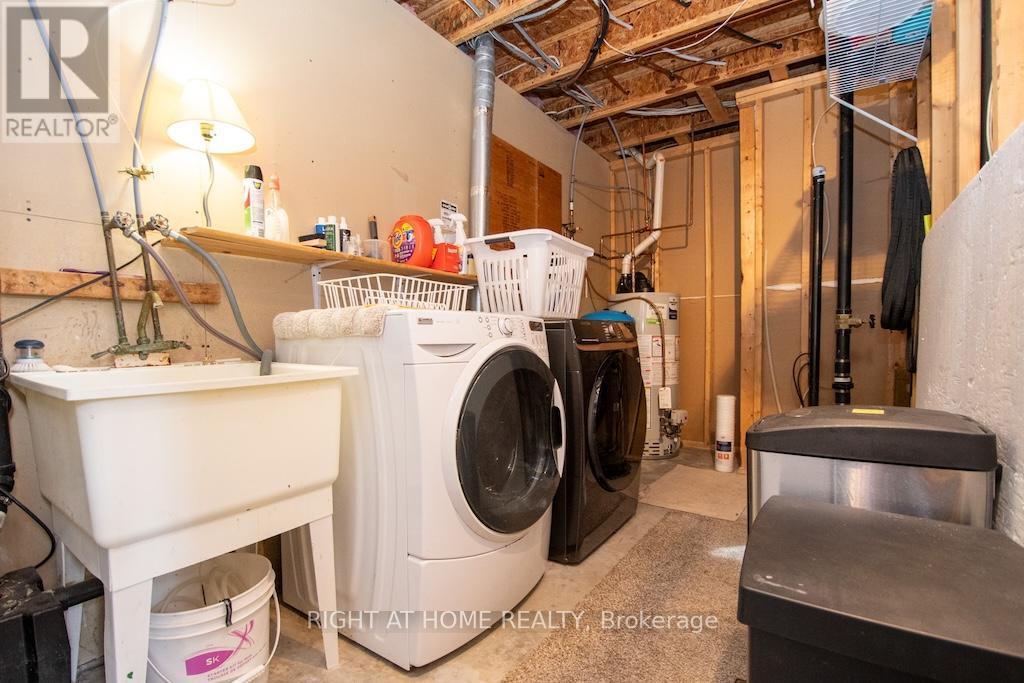 10 Kalman Drive, Cavan Monaghan (Cavan Twp), ON - Indoor Photo Showing Laundry Room