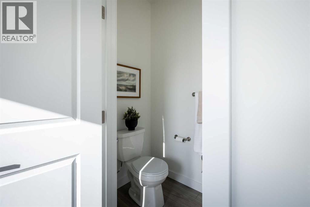 67 Appaloosa Way, Cochrane, AB - Indoor Photo Showing Bathroom