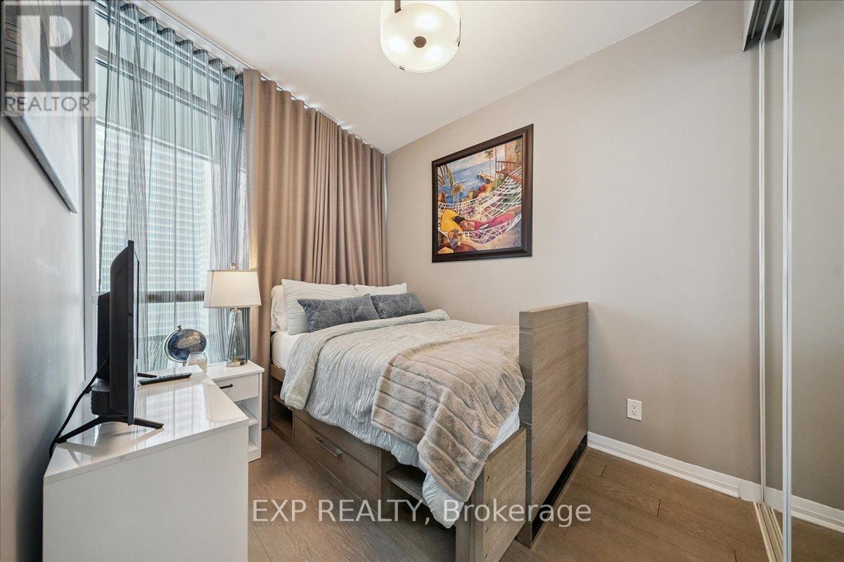 3404 - 59 Annie Craig Drive, Toronto, ON - Indoor Photo Showing Bedroom