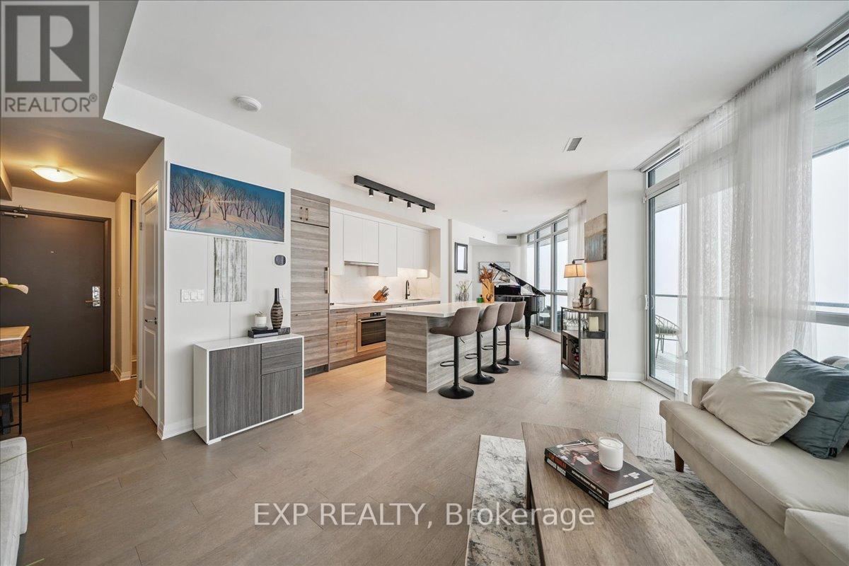 3404 - 59 Annie Craig Drive, Toronto, ON - Indoor Photo Showing Living Room
