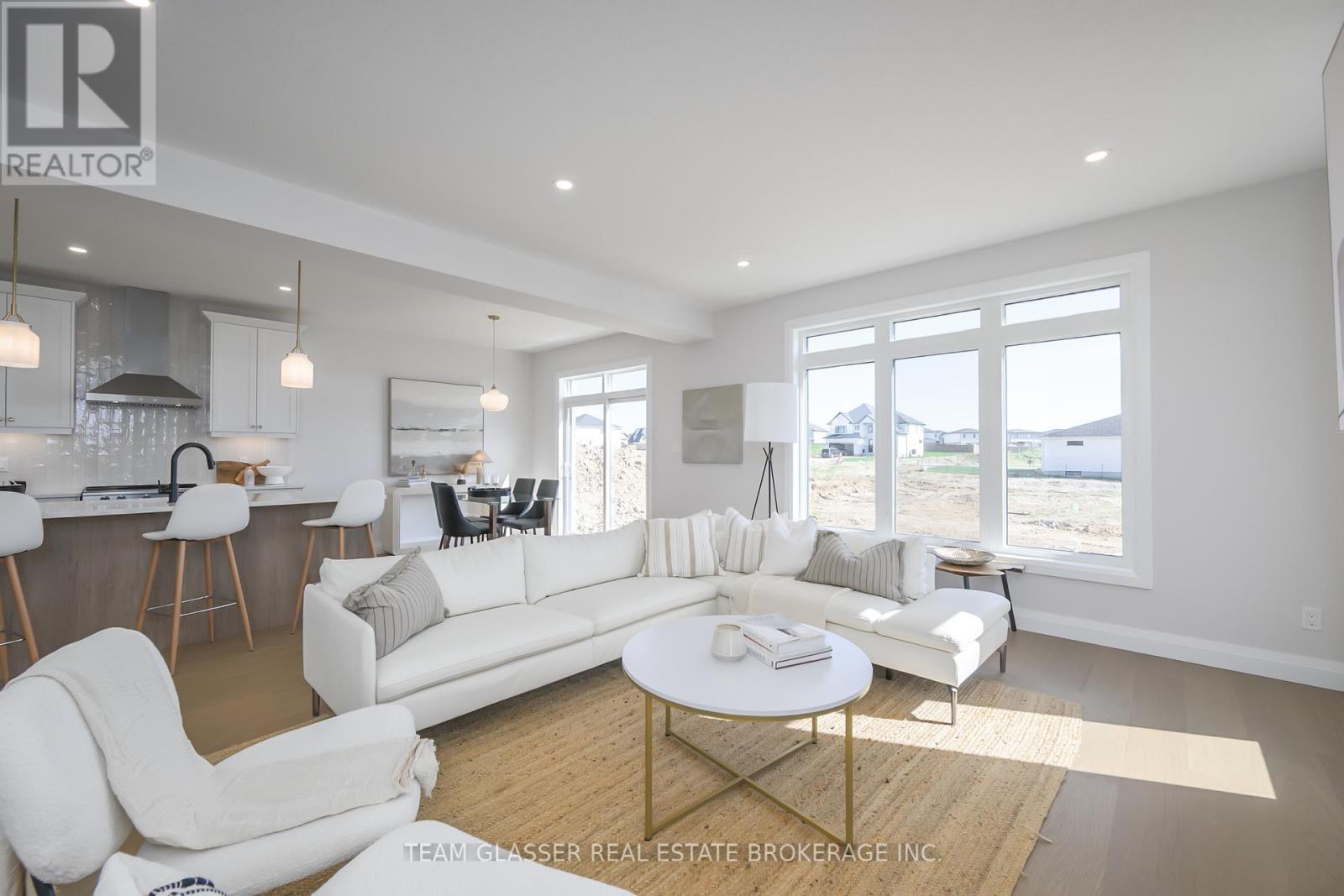 Lot 17 - 71 Dearing Drive, South Huron (Stephen), ON - Indoor Photo Showing Living Room