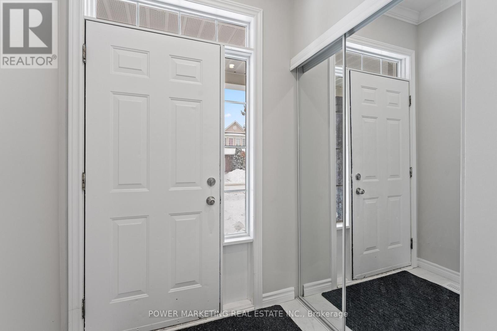 730 Scala Avenue, Ottawa, ON - Indoor Photo Showing Other Room