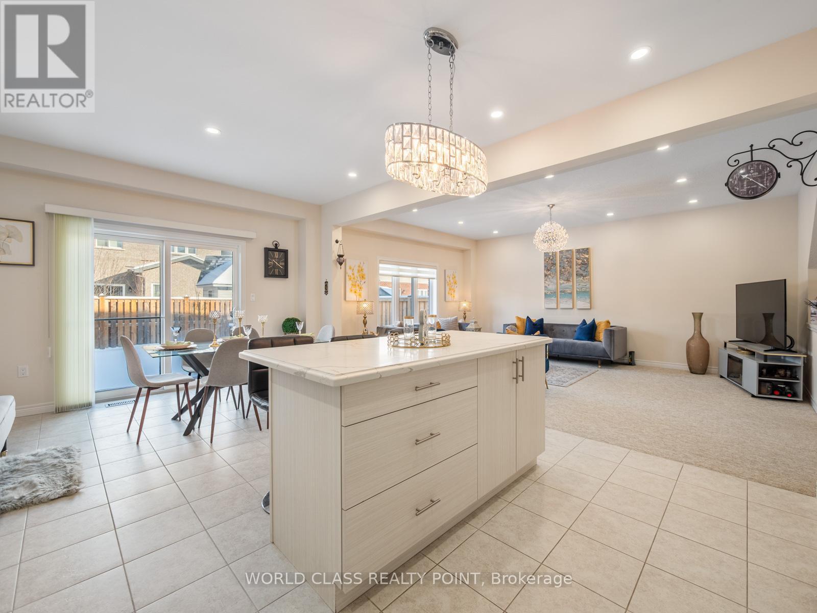 22 Bethune Avenue, Hamilton, ON - Indoor