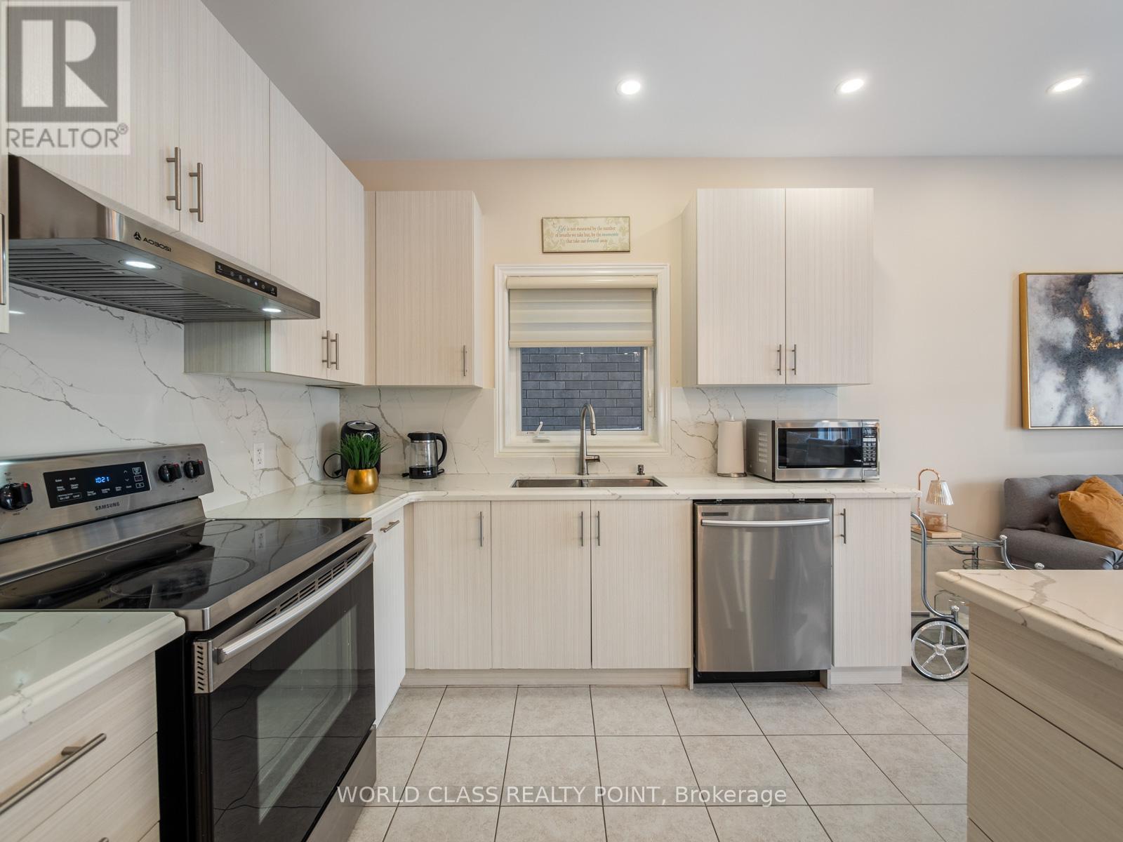 22 Bethune Avenue, Hamilton, ON - Indoor Photo Showing Kitchen With Stainless Steel Kitchen With Double Sink