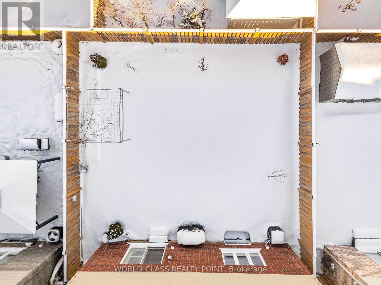 22 Bethune Avenue, Hamilton, ON - Outdoor