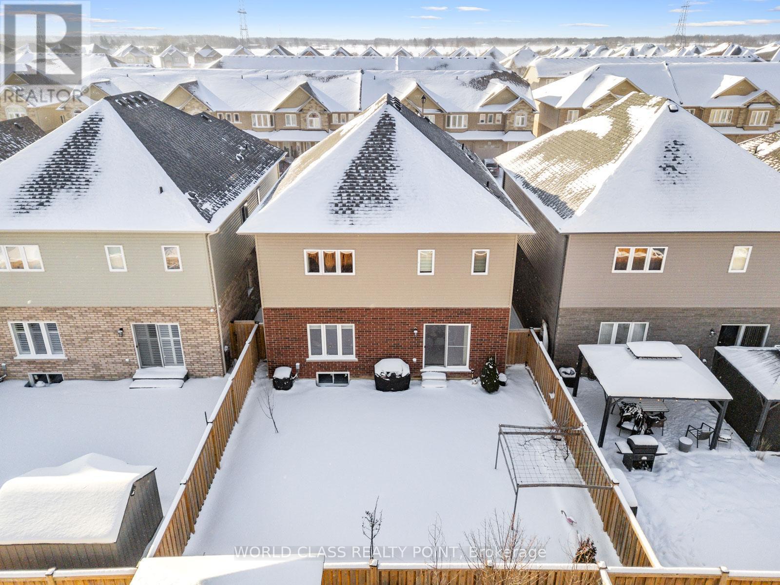 22 Bethune Avenue, Hamilton, ON - Outdoor