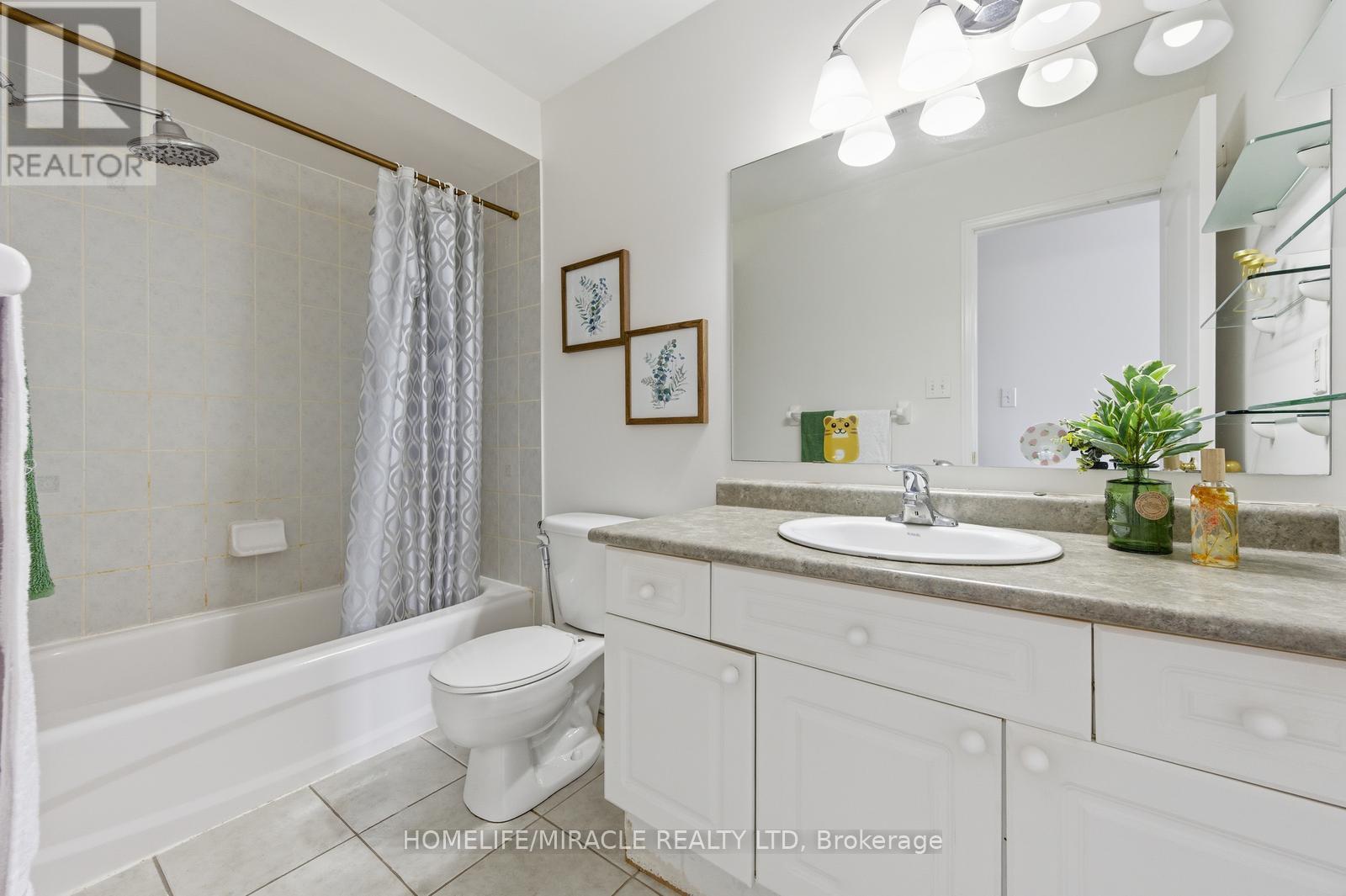 99 Spicebush Terrace, Brampton, ON - Indoor Photo Showing Bathroom