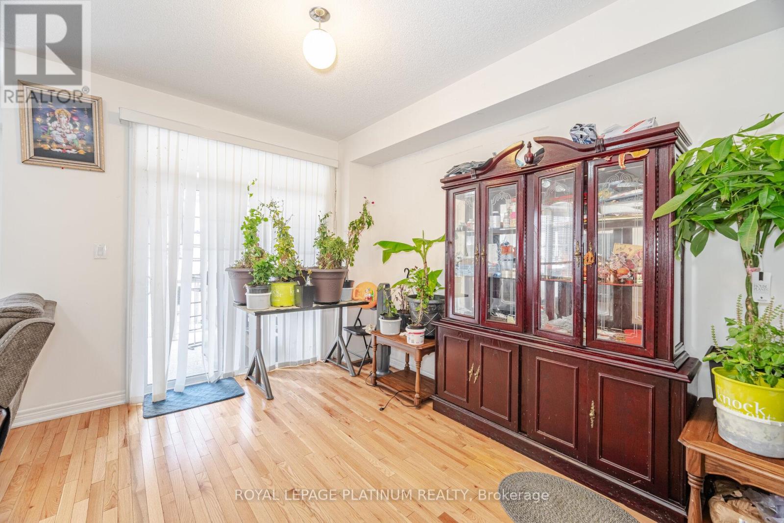 20 Haymarket Drive, Brampton, ON - Indoor Photo Showing Other Room