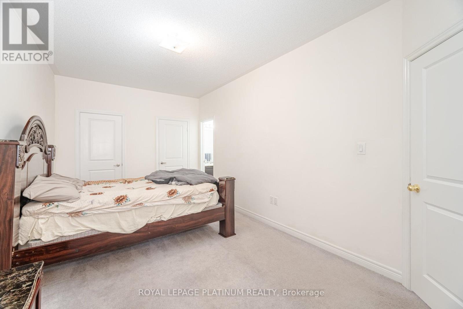 20 Haymarket Drive, Brampton, ON - Indoor Photo Showing Bedroom