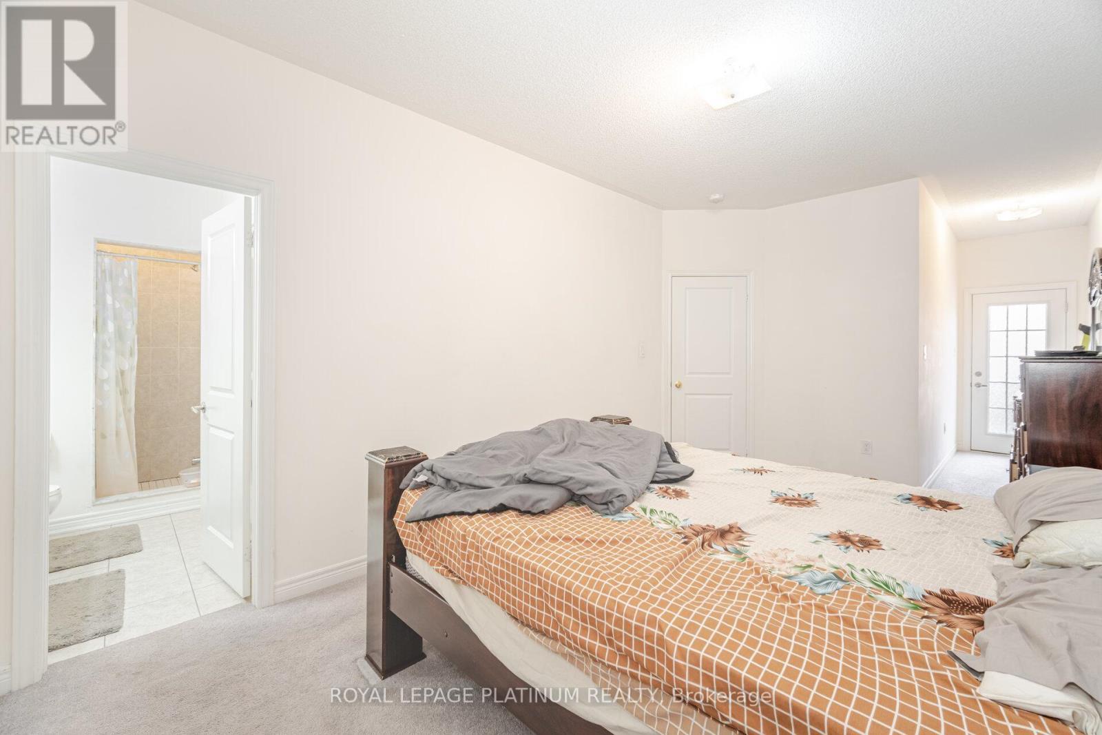 20 Haymarket Drive, Brampton, ON - Indoor Photo Showing Bedroom