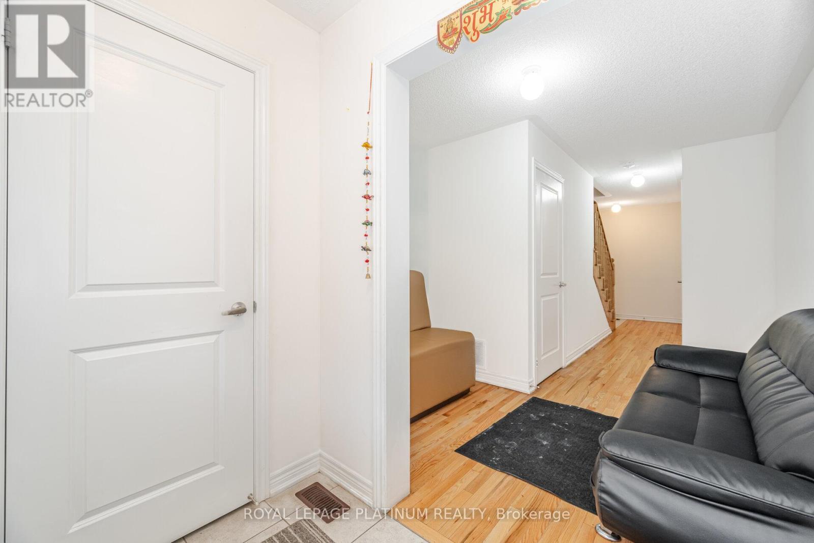 20 Haymarket Drive, Brampton, ON - Indoor Photo Showing Other Room