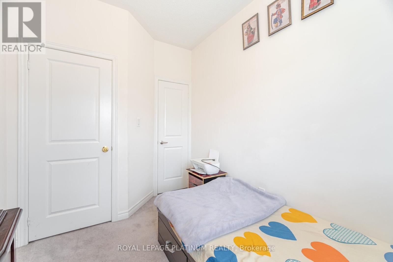 20 Haymarket Drive, Brampton, ON - Indoor