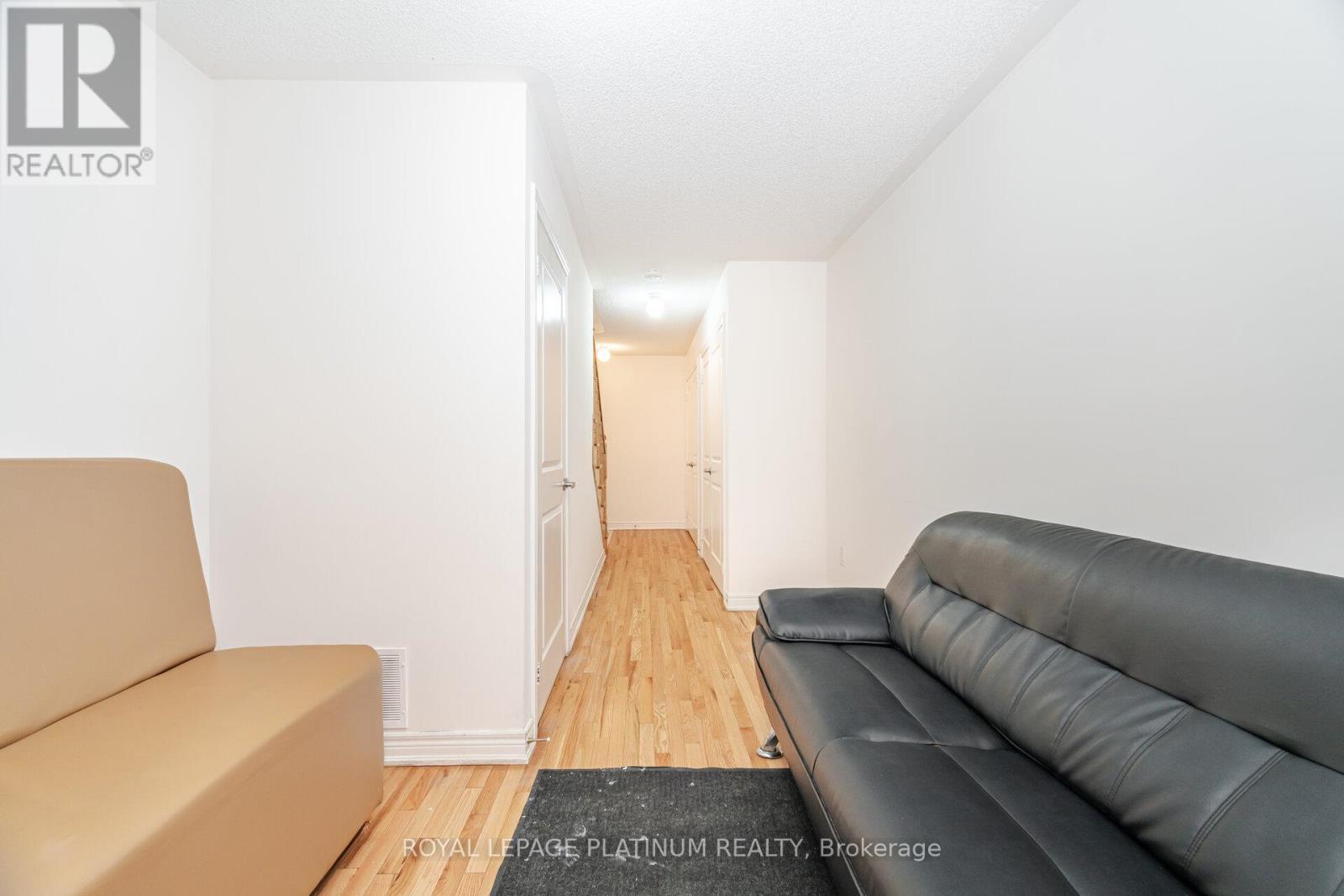 20 Haymarket Drive, Brampton, ON - Indoor Photo Showing Other Room