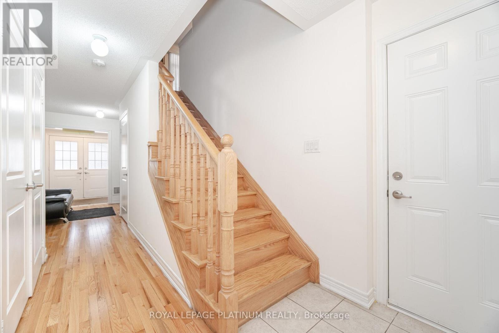 20 Haymarket Drive, Brampton, ON - Indoor Photo Showing Other Room