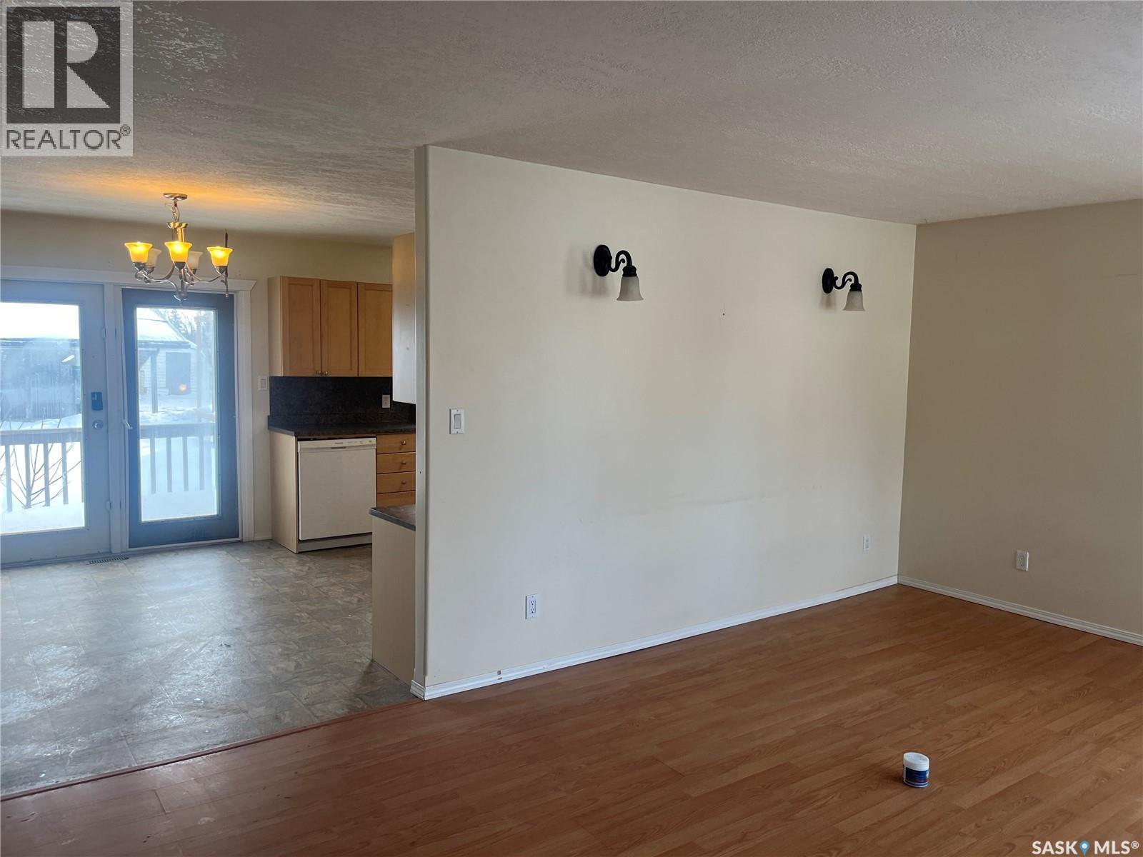 100 1St Avenue Sw, Wadena, SK
